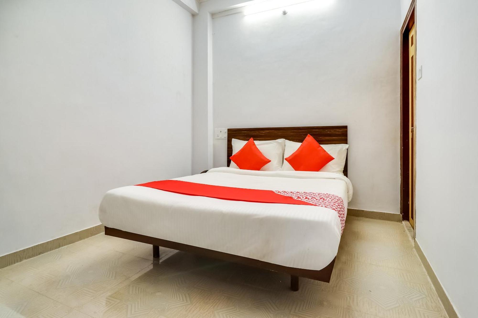 Hotel O The Velvet Chinhat Tiraha Dış mekan fotoğraf