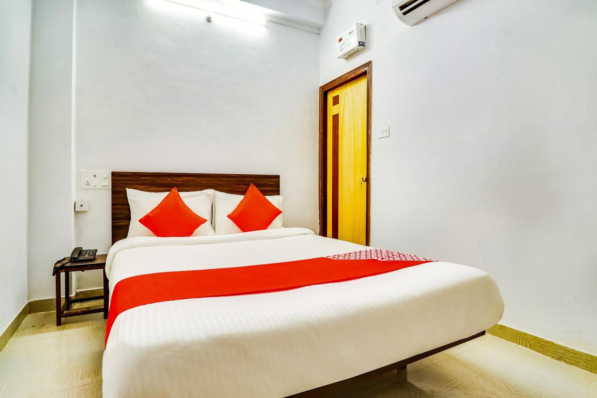 Hotel O The Velvet Chinhat Tiraha Dış mekan fotoğraf